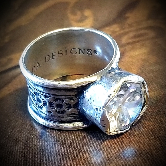 Silpada Zirconia Queen for a Day Ring - Picture 1 of 11